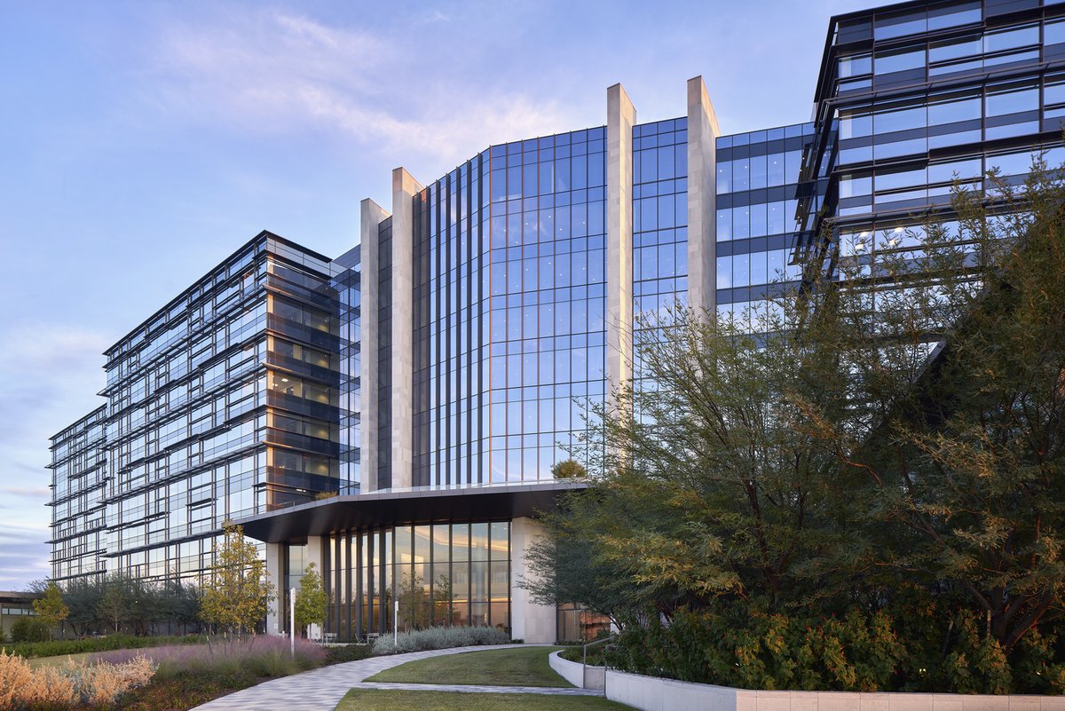 Natural geological formations are represented in the
scale and randomized pattern of the glass facades at
Pioneer Natural Resources HQ. The stone core is where
all employees come together to collaborate. #dudapaine
#glassfacade #workplacearchitecture #naturalarchitecture