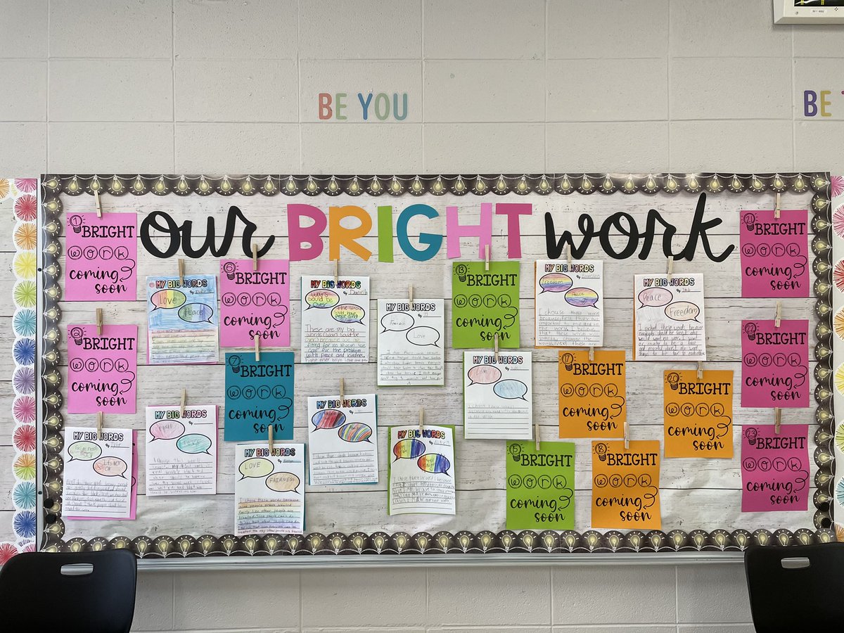 ShineinIsaacson's tweet photo. These third graders really have important big words to share! #celebratingMLK #useyourvoice https://t.co/RbMI0lG8U1