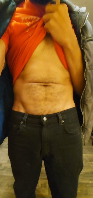 2 pic. Been working out for about 2 days? Lol I took 2 months off for some bodily issues but then I just