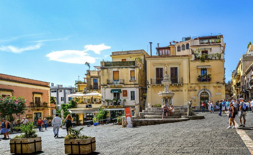 长颈鹿旅游 Parisgirafe Twitter