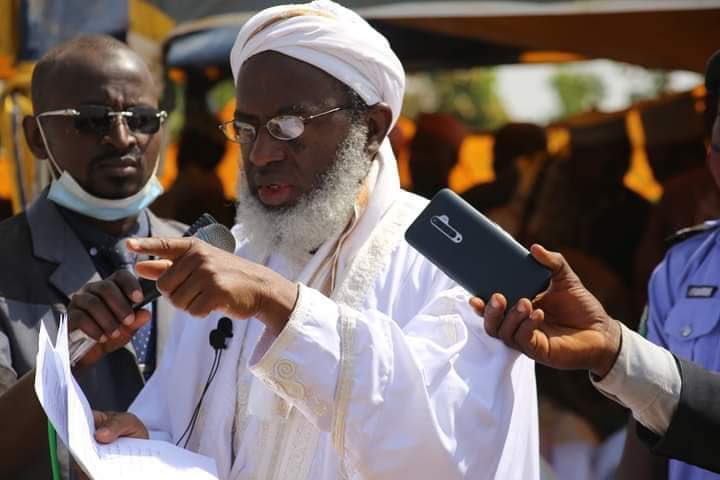 IjaniIjasini's tweet photo. Sheikh @Ahmad_Gumi is doing the rightful when its timely.
#AlternativeNarrativeForPeace
The teachings of Islam is peace and not War... https://t.co/S5UBh3Ztoh