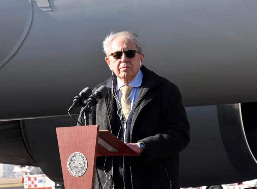 Que madreado se ve Harrison Ford