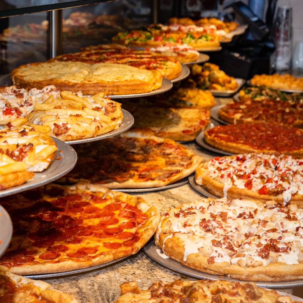 CarluccisExpres's tweet photo. Sometimes you just need to sit back and enjoy the simple things in life like pizza -- lots and lots of pizza. https://t.co/5cW2XqC81W