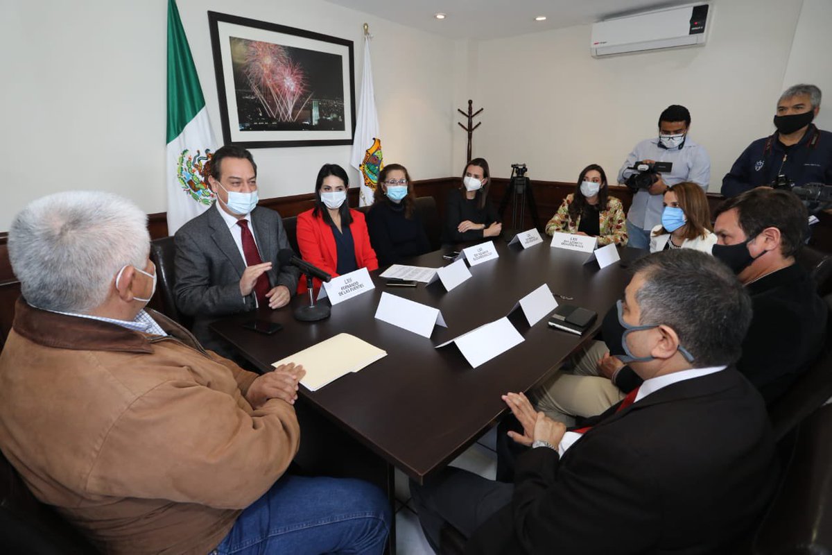 SegobCoahuila's tweet photo. El Secretario de Gobierno @F_DeLasFuentes estuvo presente en la instalación de la Comisión de Gobernación, Puntos Constitucionales y de Justicia del @CongresodeCoah, fundamental para la vida política y administrativa del estado de #Coahuila. !Enhorabuena¡ https://t.co/cGmCzF8vtP