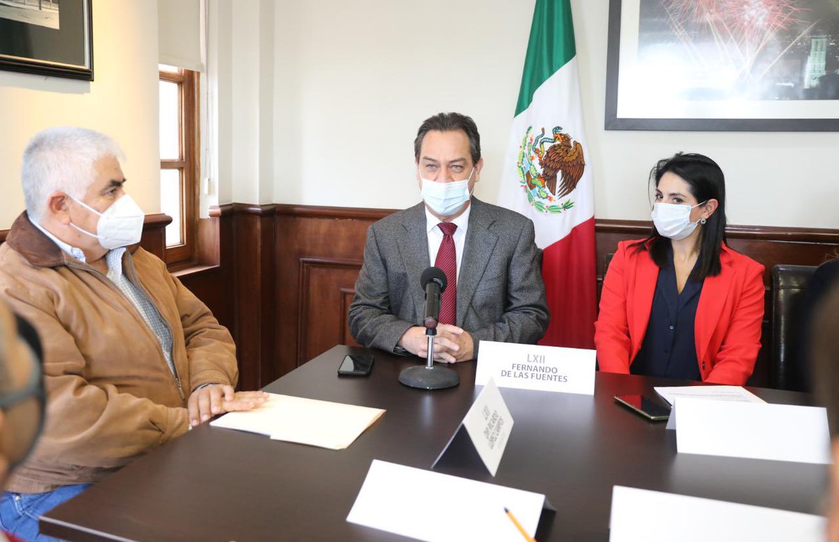 SegobCoahuila's tweet photo. El Secretario de Gobierno @F_DeLasFuentes estuvo presente en la instalación de la Comisión de Gobernación, Puntos Constitucionales y de Justicia del @CongresodeCoah, fundamental para la vida política y administrativa del estado de #Coahuila. !Enhorabuena¡ https://t.co/cGmCzF8vtP