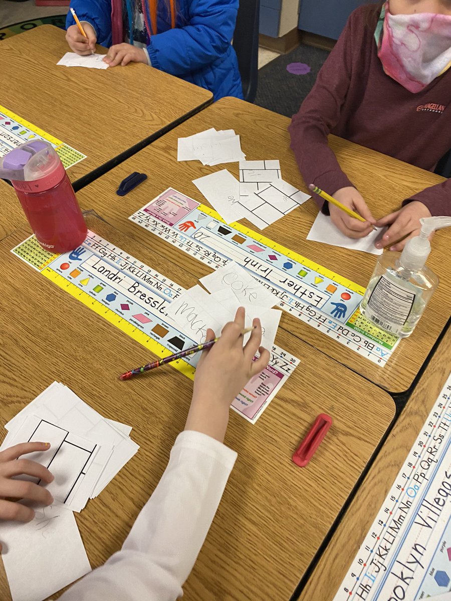 keesheri1's tweet photo. Jot Thots: Students had two minutes to write CVCe words. @Crestview2  #cvrelentless https://t.co/T5IH4TNErn