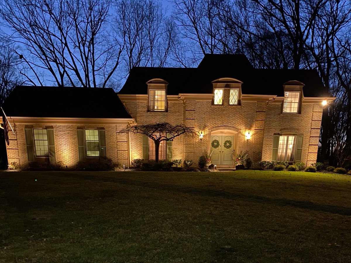 DavidZipin's tweet photo. Tonight, my family and I joined with citizens here in #Moorestown and across the nation in a moment of silent reflection for the 2 million lives lost to COVID-19. Please turn on your lights as a sign of unity and acknowledgment of our collective loss #COVIDMemorial https://t.co/6Fbc5LxMOp