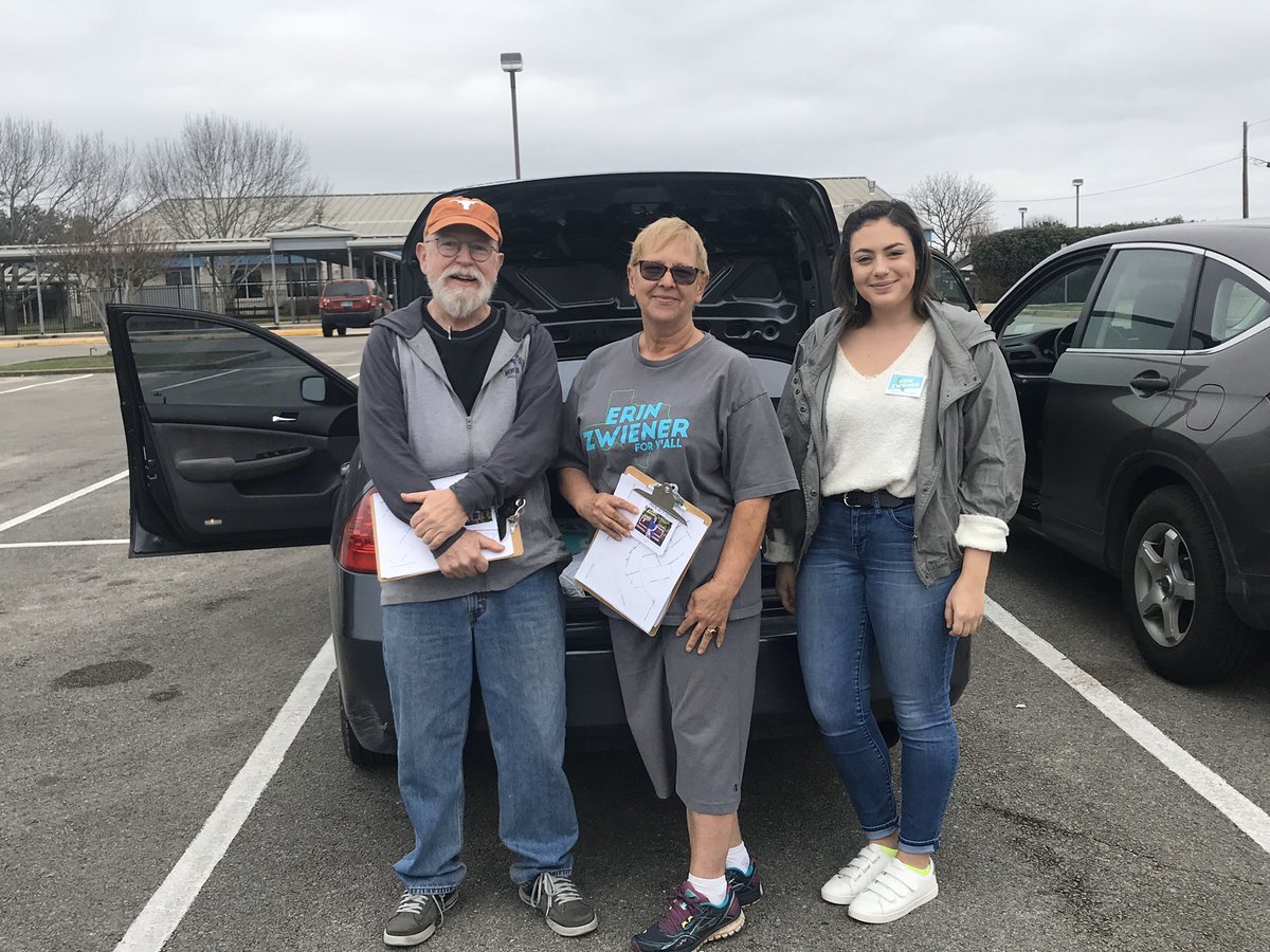 My race was considered a long shot, so we didn’t get a lot of outside help (shout out to  @ChrisGTurner  @CeliaIsrael  @DonnaHowardTX  @GinaForAustin  @TMFtx &  @texasdemocrats for being exceptions), but we built an awesome volunteer base that helped us talk to voters. 12/x