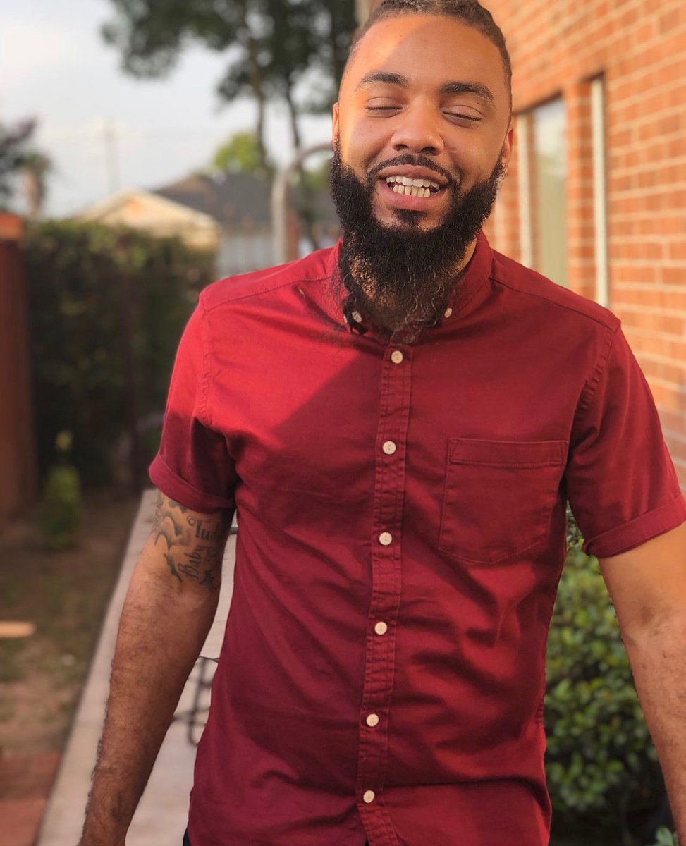JumpShiveSlim13's tweet photo. โOpen ya eyes Wes!โ
Me: ok bet!
Also me:.....#BigHigh ๐คฆ๐ฝโโ๏ธ๐ https://t.co/OFxtlzqhE0