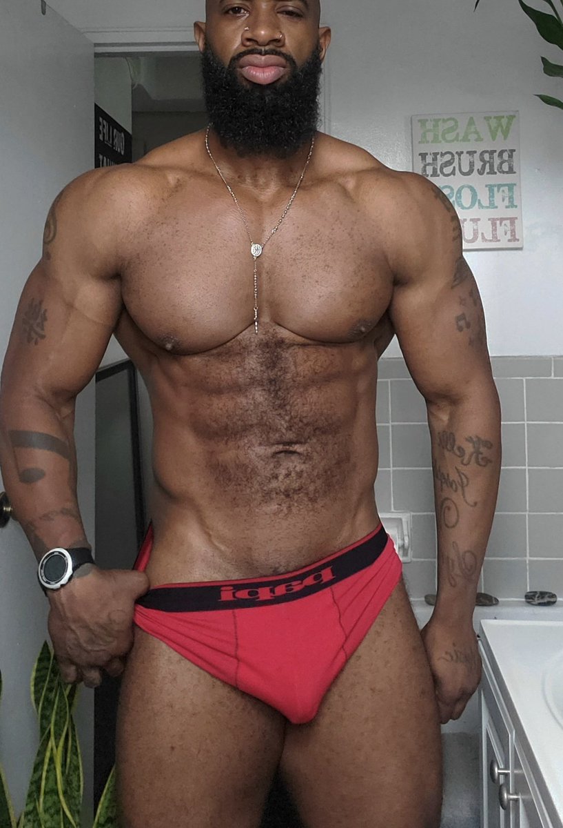 beardblackdaddy's tweet photo. Stay strong and watch all my exclusive sex videos and nude photos 🍆💪

LINK ON MY BIO https://t.co/EPgVjyar1s