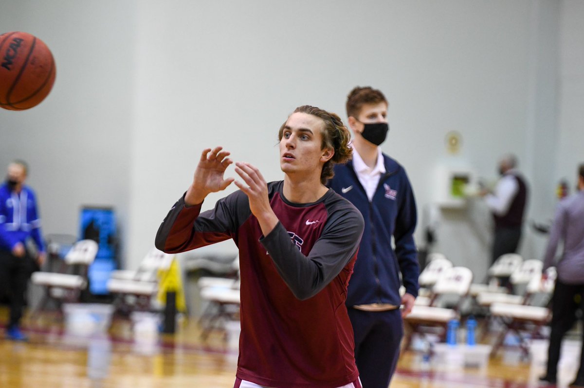 LeeUMBB's tweet image. Walker Arena never felt so good. #FinallyHome