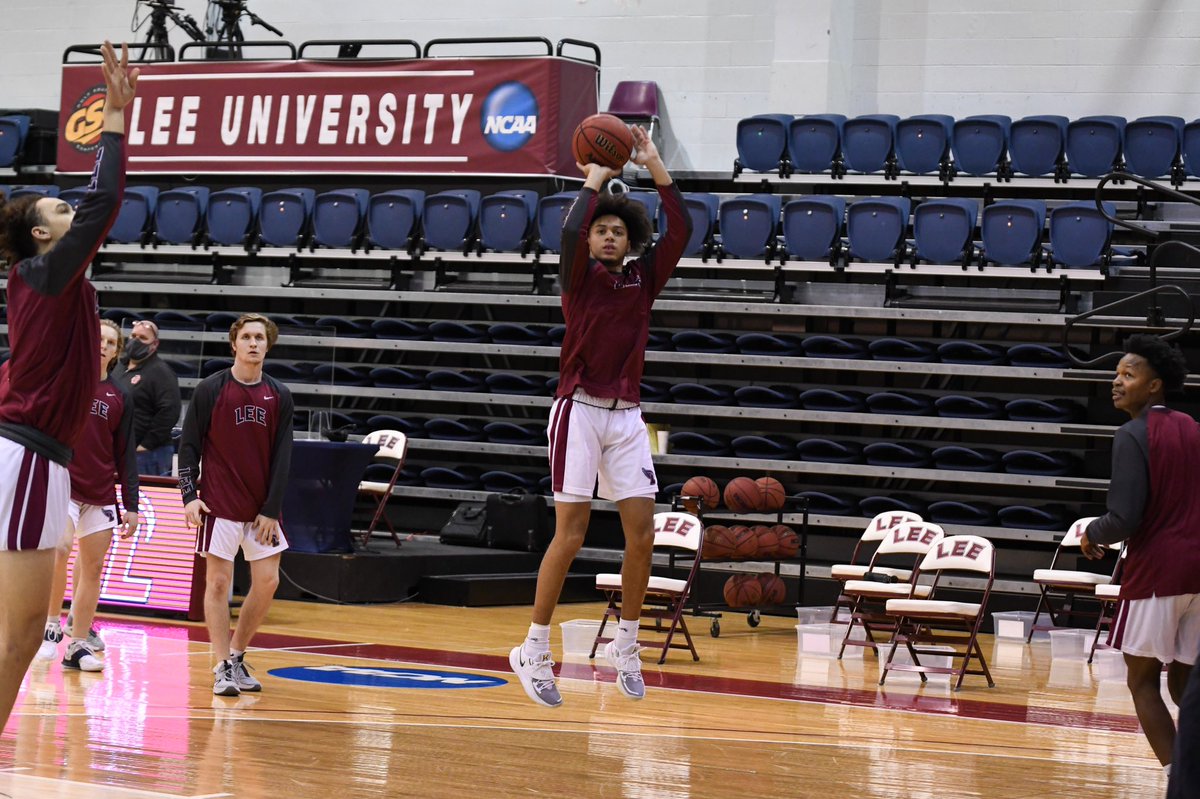 LeeUMBB's tweet image. Walker Arena never felt so good. #FinallyHome