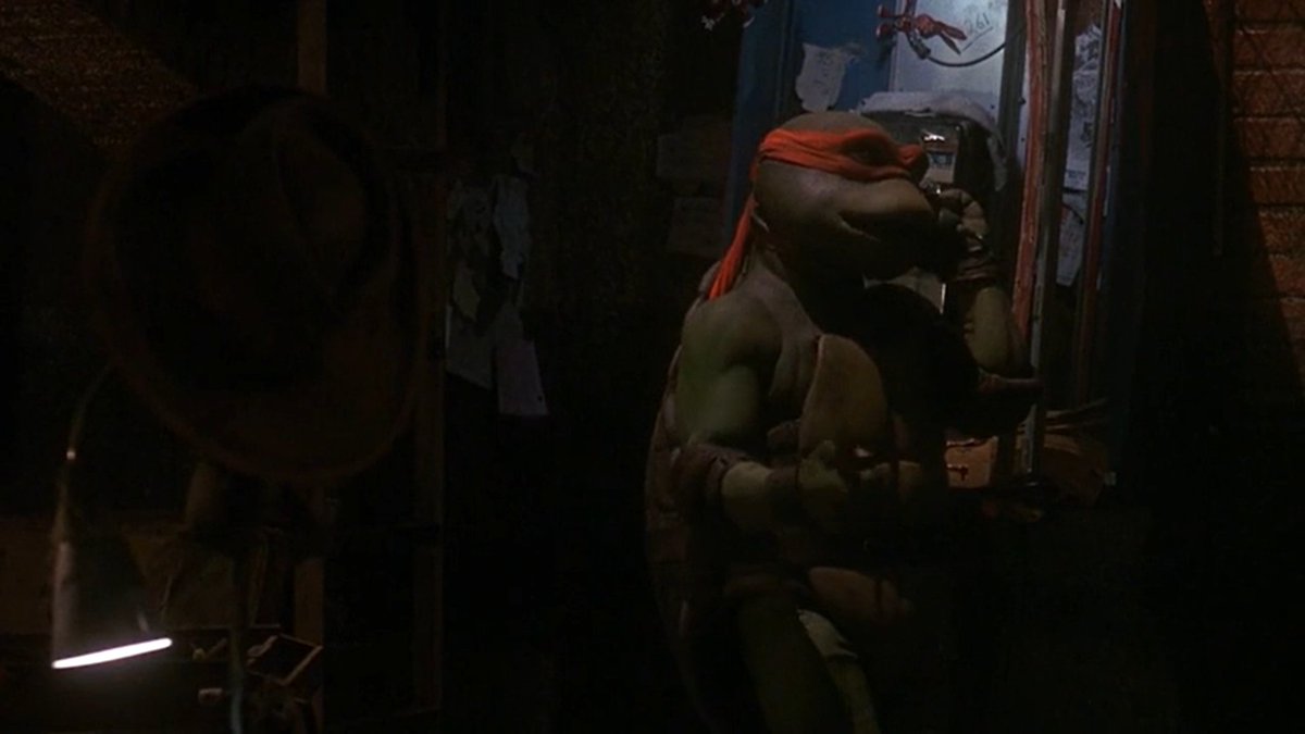 Awwww!! Mikey is buying a pizza!!