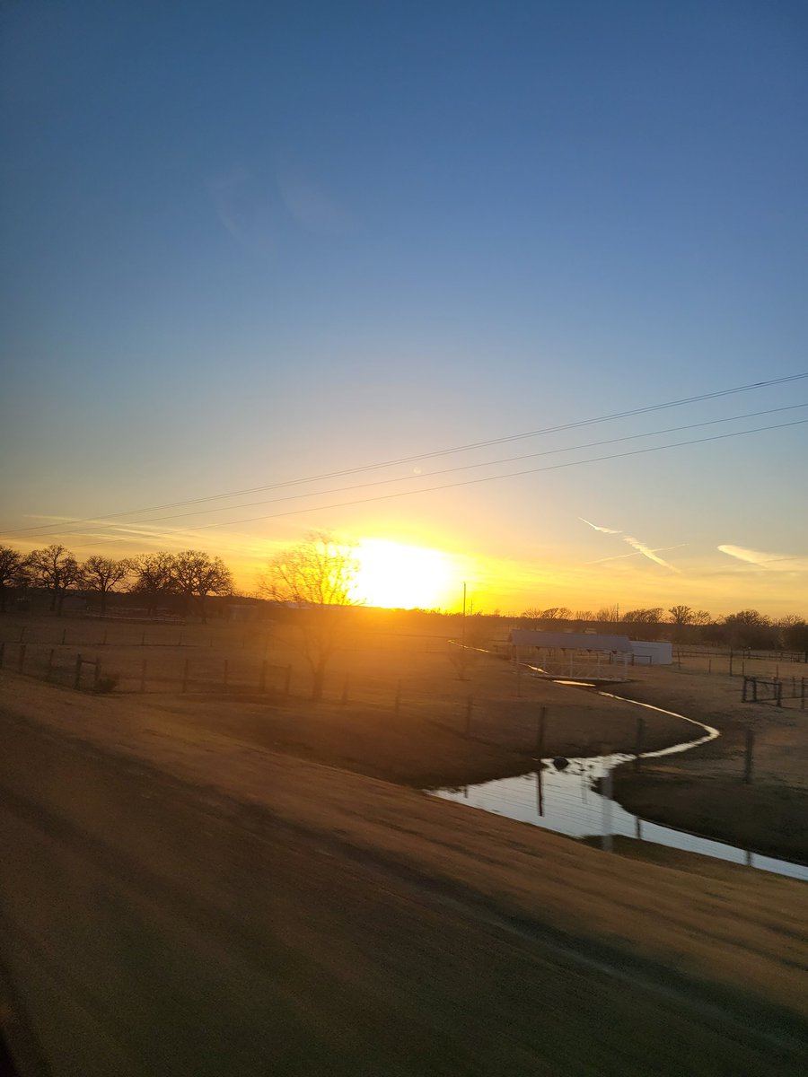 claudiarriaga's tweet image. Nice views 
#hellosunset