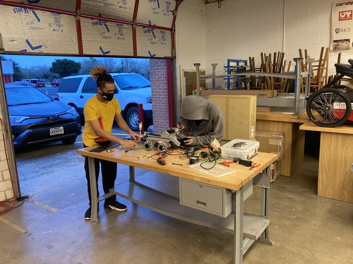 Less than two weeks to go for our first @FIRSTRGV <a href="/FIRSTinTexas/">FIRST in Texas</a> Leafue Meet. The <a href="/HHSEngineering1/">HarlingenEngineering</a> <a href="/HarlingenHS/">HHS Cardinals</a> students are working diligently on our design! <a href="/paul_tenison/">Paul Tenison</a> <a href="/HarlingenCISD/">HCISD</a>