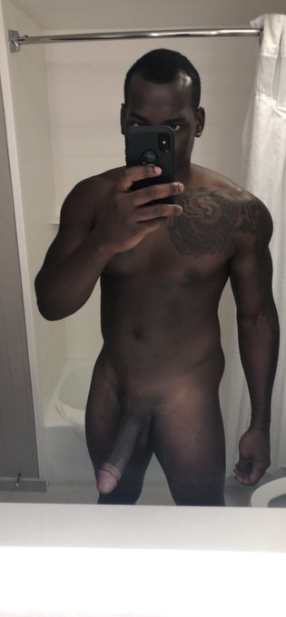 Where’s that’s 💦💦💦 https://t.co/2lbUj6WLHP<a href="/tag/mvsales"class="tags"><span>&#35;mvsales</span></a><a href="/tag/mvboys"class="tags"><span>&#35;mvboys</span></a>