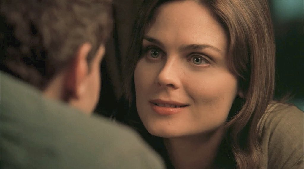 [booth & brennan smiling at each other] a very necessary thread