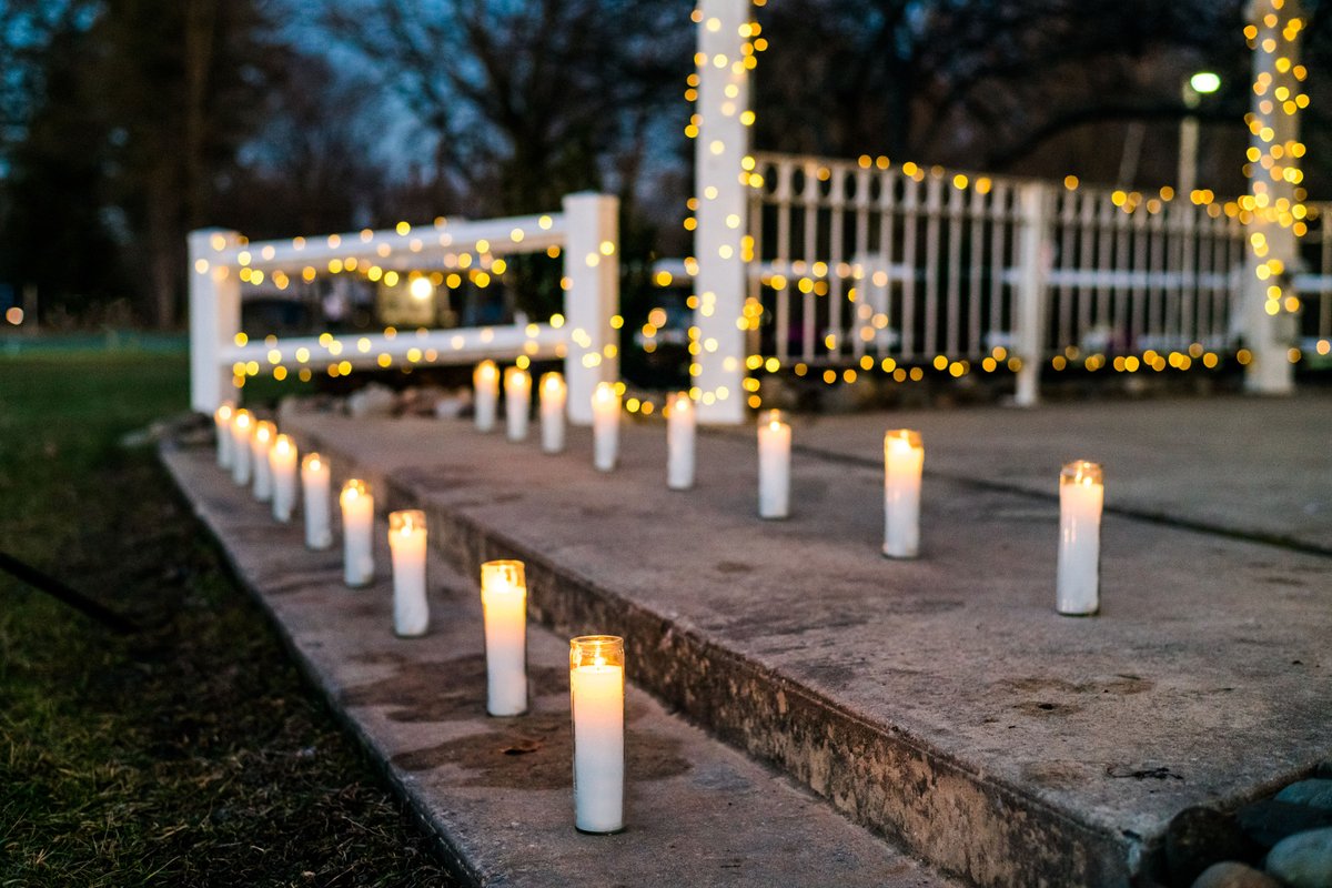 WhitpainTwp's tweet image. The #Whitpain Supervisors tonight remembered and honored the 17 residents who lost their lives to COVID-19. The ceremony was part of a national tribute and memorial.