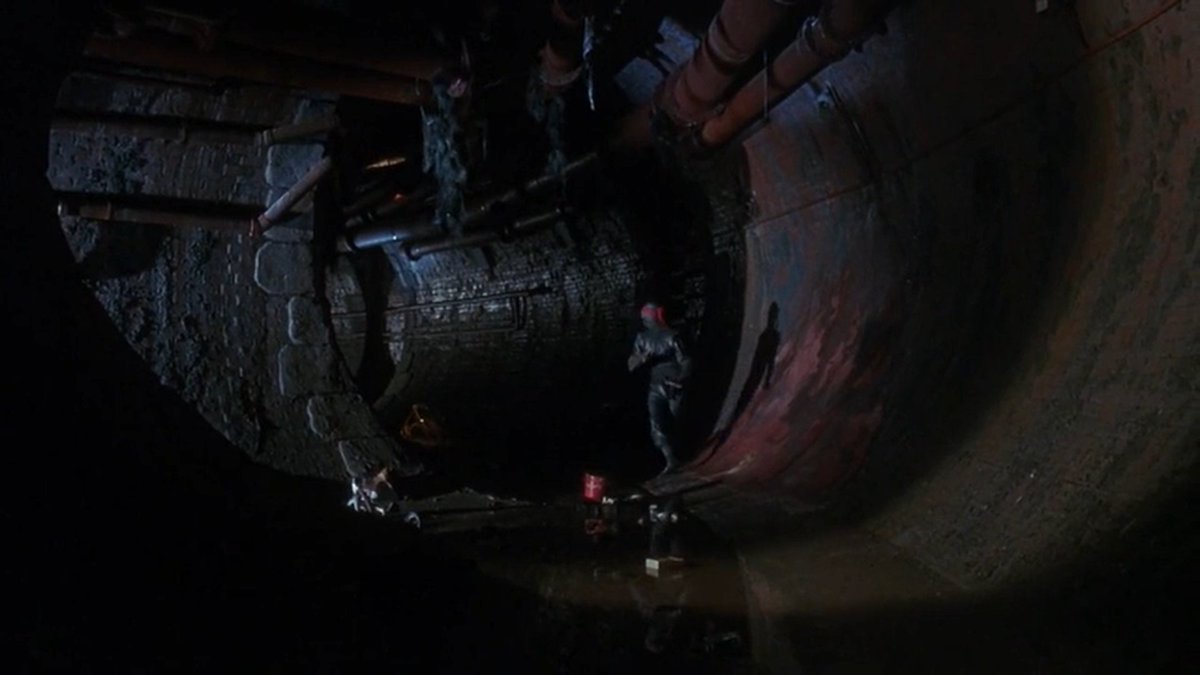 A Foot ninja is following Raph!