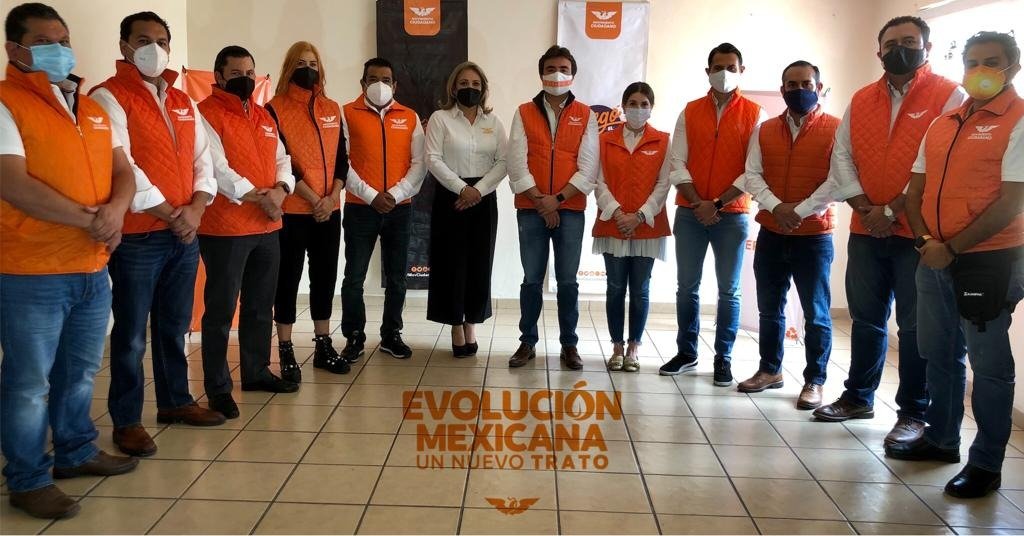 Nuestro Delegado En Querétaro, <a href="/cesar_cadena_ro/">Cesar Cadena Romero</a> presentó a quienes conforman el eje estructural de su Delegación, confirmando que estamos listos para hacer frente a los comicios del 2021. 

Pondremos a Querétaro en Movimiento de la mano de los ciudadanos. #EvoluciónMexicana