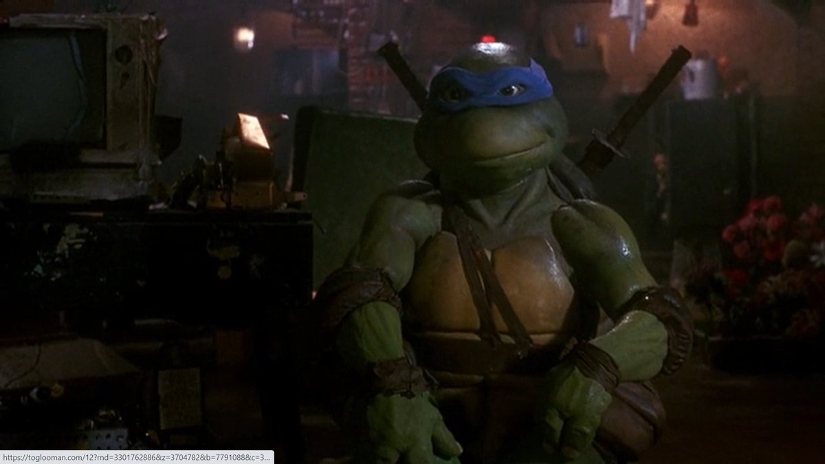 Awwww!! Leo is smiling!!! Also, it's sooo adorable when Mikey points at himself while saying, "That's me!"