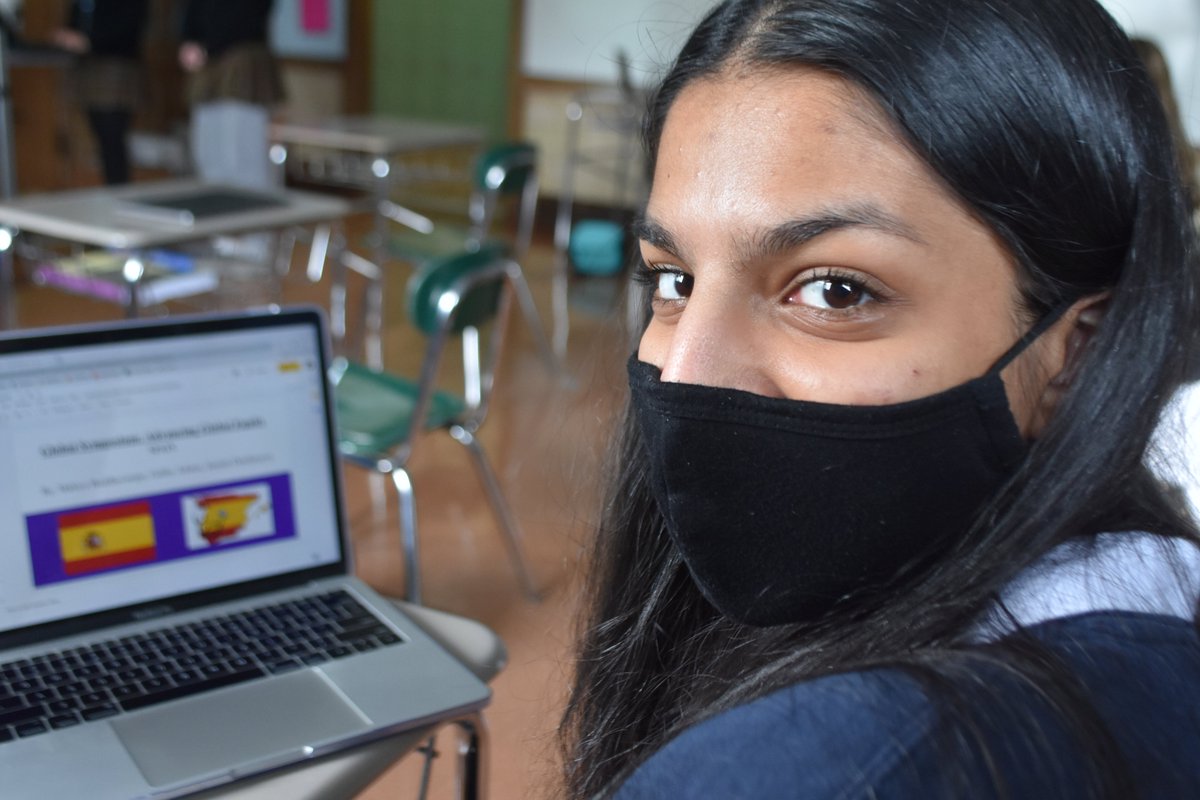 KoalasGoGlobal's tweet photo. Students in Mrs. Boselli's Spanish 4H classes have been presenting their research on health care coverage in Spanish speaking countries with their peers recently.  Presentations are part of our year-long focus on Global Health Equity. https://t.co/j0QJ7fliKH