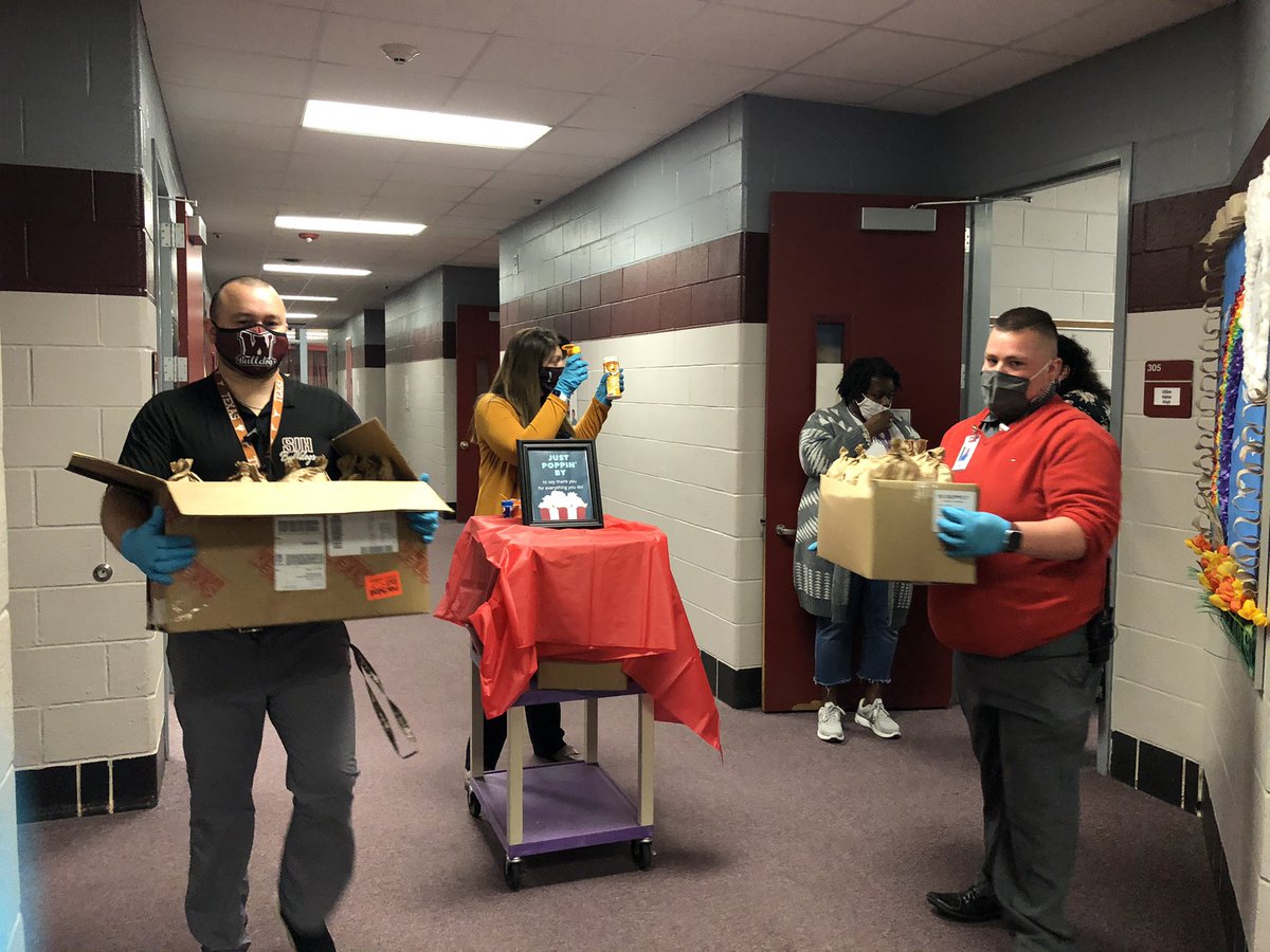 Sarah Buenger (@buengersarah) on Twitter photo Today we popped in to treat our staff for National Popcorn Day! #sjhbebold #wallerisdgreatness #NationalPopcornDay <a href="/hannahgates32/">Hannah Gates</a> <a href="/A_L_Hardwick/">Amanda Hardwick, EdD</a> <a href="/BPatel1229/">Binal Patel</a> @GuerraTheatre <a href="/AMarcus_1/">Andy Marcus</a> Today we popped in to treat our staff for National Popcorn Day! #sjhbebold #wallerisdgreatness #NationalPopcornDay <a href="/hannahgates32/">Hannah Gates</a> <a href="/A_L_Hardwick/">Amanda Hardwick, EdD</a> <a href="/BPatel1229/">Binal Patel</a> @GuerraTheatre <a href="/AMarcus_1/">Andy Marcus</a>