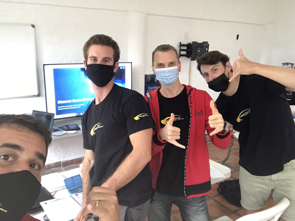 goprodiveint's tweet image. And the #padi #instructordevelopmentcourse is moving on!!!! #prodiveinternationalgopro #prodiveinternational #mexico #playadelcarmen #gopro #padiinstructor #padipro #leosaldunbidescd