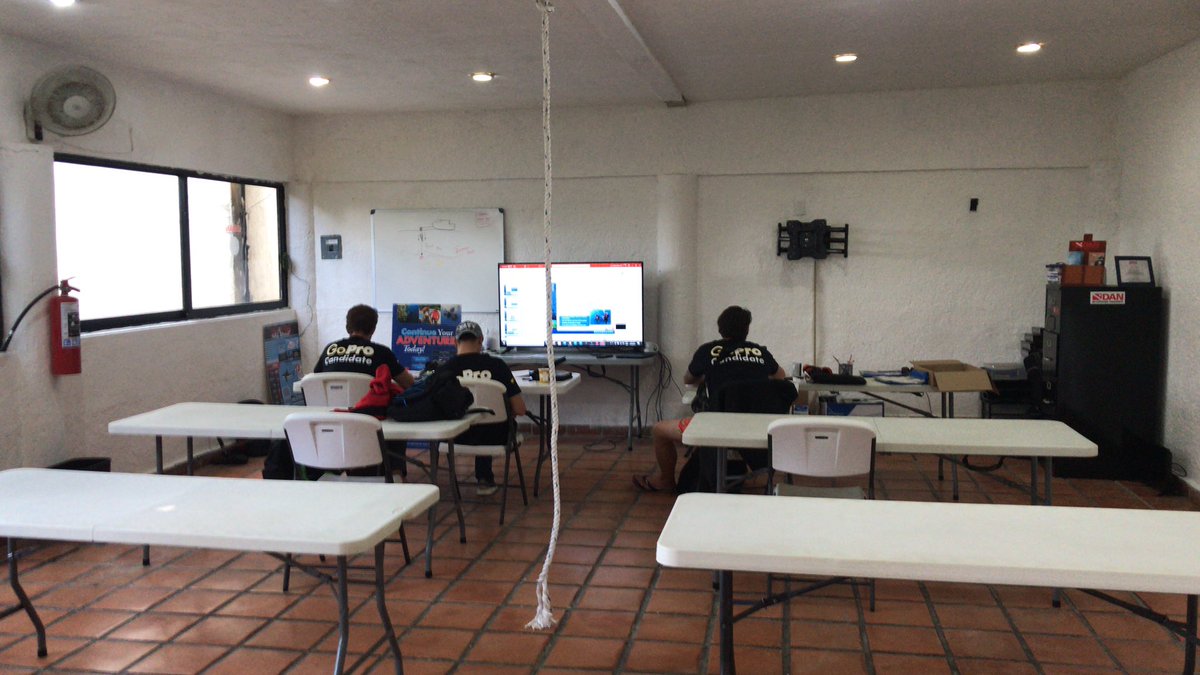 goprodiveint's tweet image. And the #padi #instructordevelopmentcourse is moving on!!!! #prodiveinternationalgopro #prodiveinternational #mexico #playadelcarmen #gopro #padiinstructor #padipro #leosaldunbidescd
