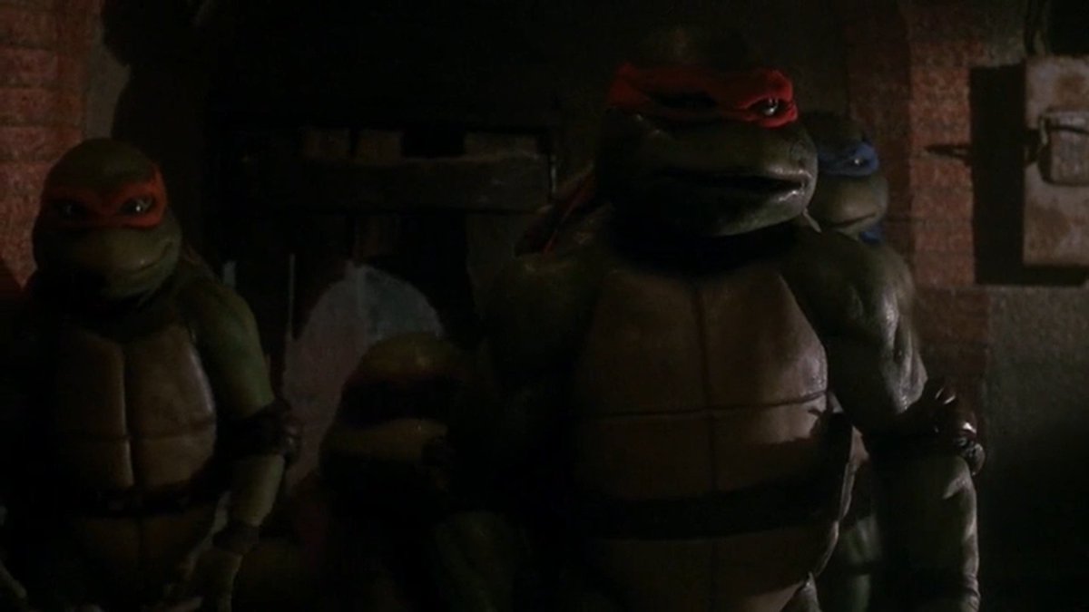 Oh no!!! Nooo turtles!! Is Splinter dead or missing?I think he is dead!