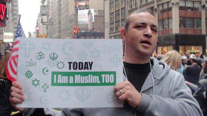 iamPakistanis's tweet photo. Islam is the fastest growing Religion in America today with anywhere between 300 and 500 reverts daily. This is taking place without any soldiers. So if Islam is a religion of hate, then why are so many non Muslims in the west entering the fold of Islam? #IslamLoveAllMankind 🕌 https://t.co/kdkVEHtZk2
