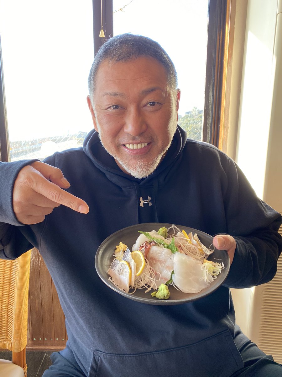 清原和博 今日もええ天気やー トレーニングとバッティング 初めての休日 刺身でタンパク質 全身筋肉痛 マッサージしてまた明日から 頑張るで