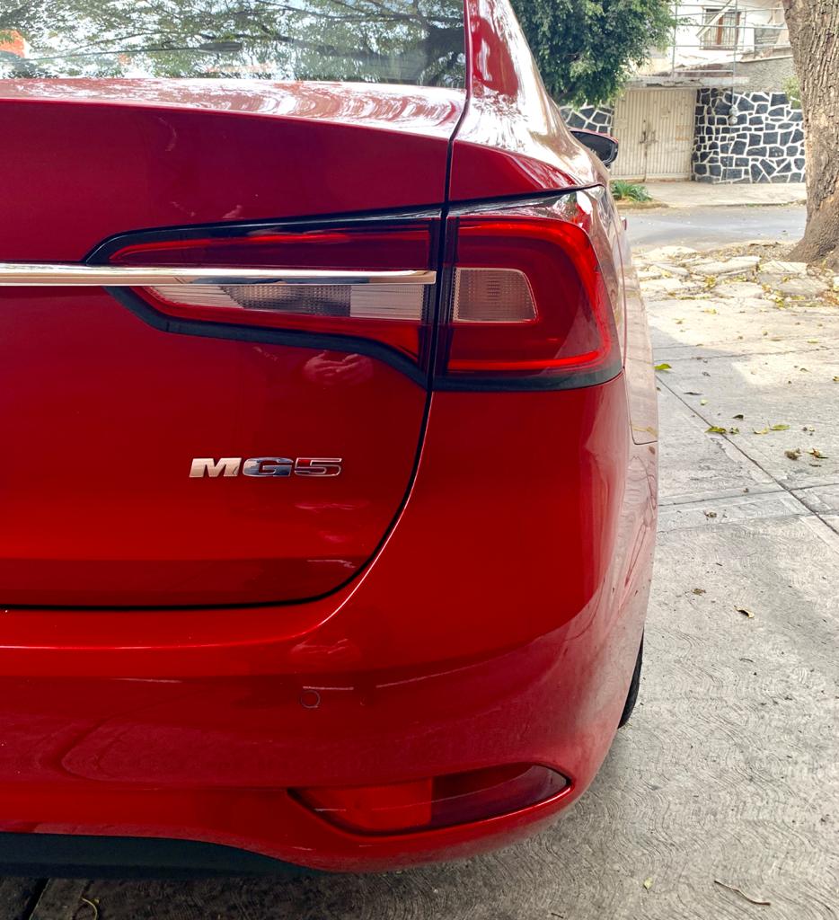 alto_octanaje1's tweet photo. .@ElPonce66 y su sonrisa @ColgateLatam
al momento de manejar el nuevo #MG5, un sedán compacto que sí le gusto. Nos cuenta aquí: https://t.co/mvixjMCz3c #vamonosss @MGMotorMx 💯👍😀
@mrossidr @checo621 @nemesiodel https://t.co/2yjS6AhM0T