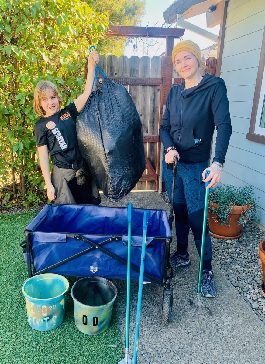 Our partners up in Northern California did another clean up collecting over 20lbs this time in their own community! 

This is their 10th cleanup and they've done approx 200 lbs total since last summer! 
 
Keep being the change you wish to see! 

#ZeroDebris #Environment