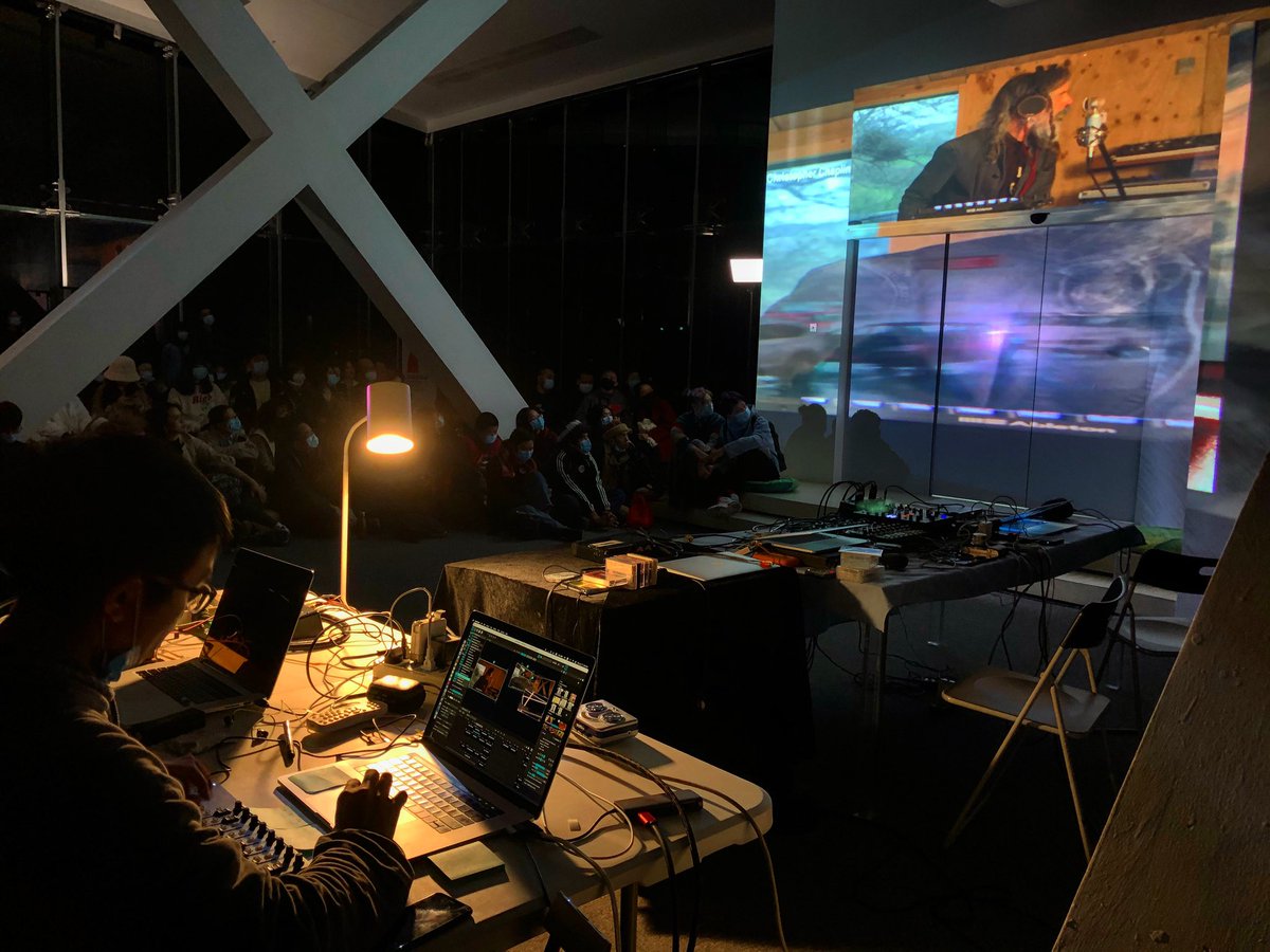 dicksondee's tweet photo. done 2 days Sunset Concert + 2 workshop on 16,17 Jan in Guangzhou for 5th Times Museum Community Art Festival #naamyam #christopherchaplin #wangfan #cherigao #chrissong #iphen #fishthe #jent #df #zuho #luzmando #peterwellen #kongchan #zenlu #sunsetredensemble #audiovisual https://t.co/KFrn2HcJ8o