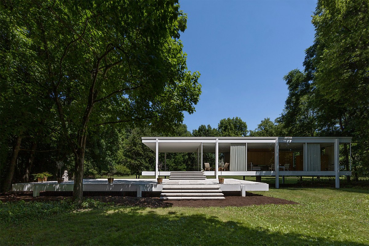 decordesignshow's tweet photo. Modernist Architect Ludwig Mies van der Rohe’s iconic Farnsworth House proving his famous aphorism "less is more”. Read the fascinating tale of #FarnsworthHouse https://t.co/zEPNvziXgO https://t.co/9vz344TS9o