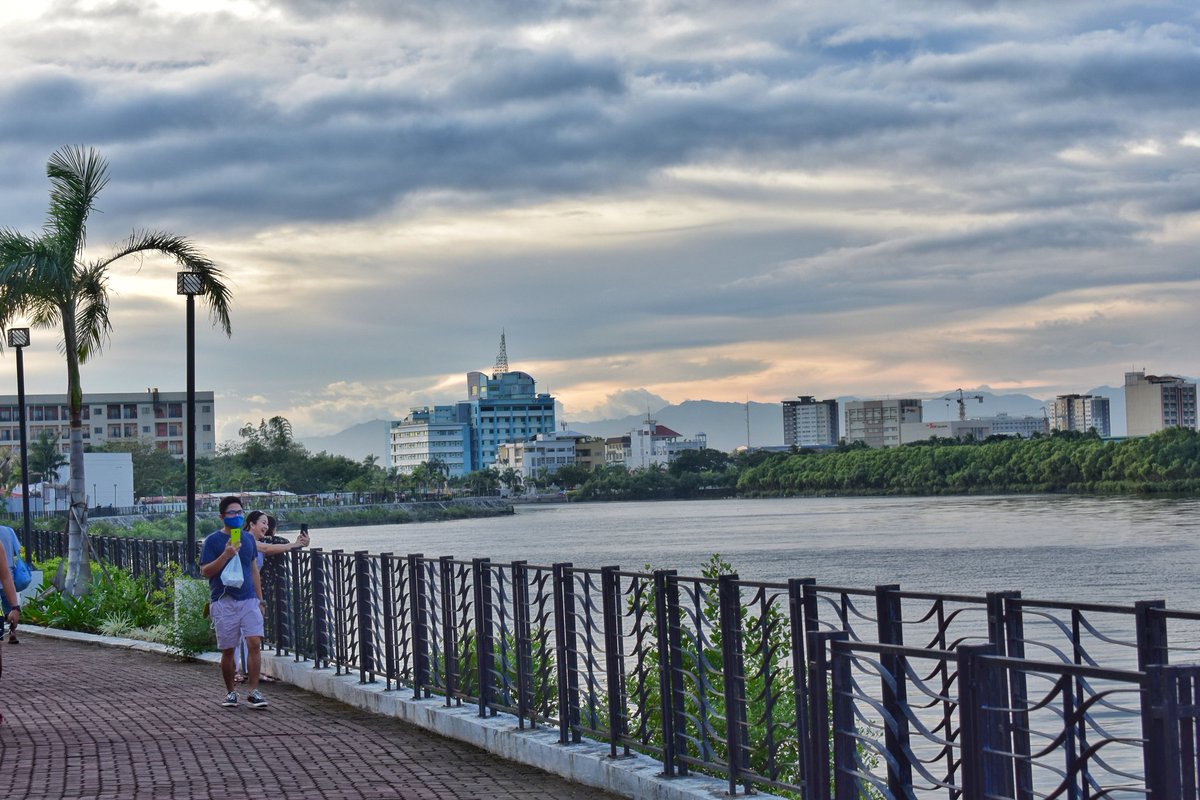 Lew65605603's tweet photo. Iloilo River Esplanade 4 https://t.co/52RZBw4SoG