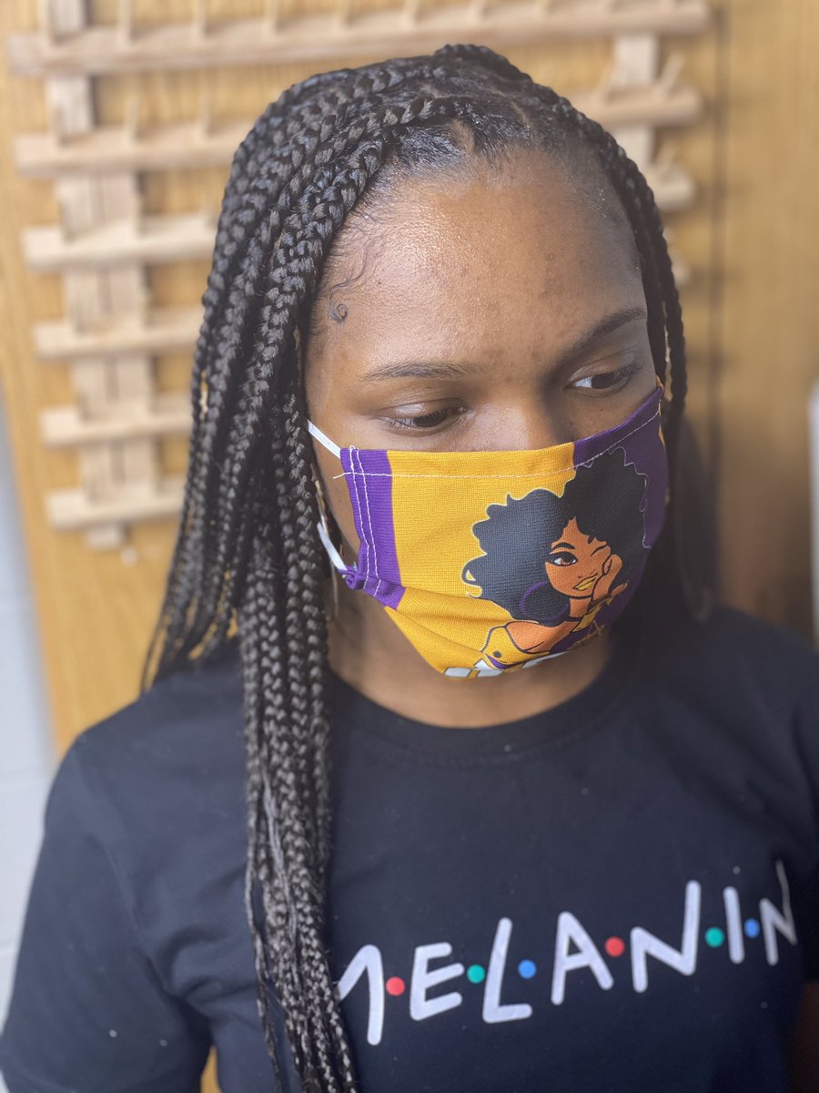 DecemberGirllll's tweet image. Knotless Braids 👑 CrownedbyKiesha 💙 #bookthelook #alcorn