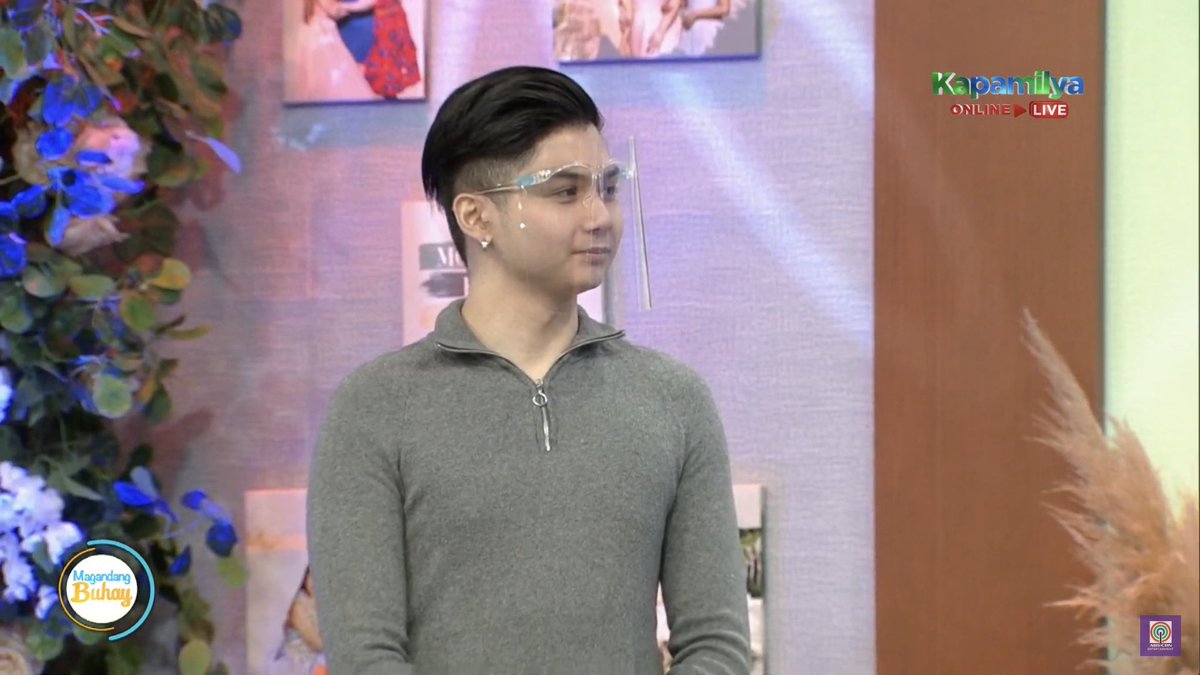 _MagandangBuhay's tweet photo. Makakasama nating ngayong morning ang mga boys na siguradong pinalaki nang maayos ng kanilang mga Momshie ang Showtime’s Hashtags - Vitto, Jimboy, Paulo, Ryle!

#MBHashtagsReunion https://t.co/aigZXIM8QL