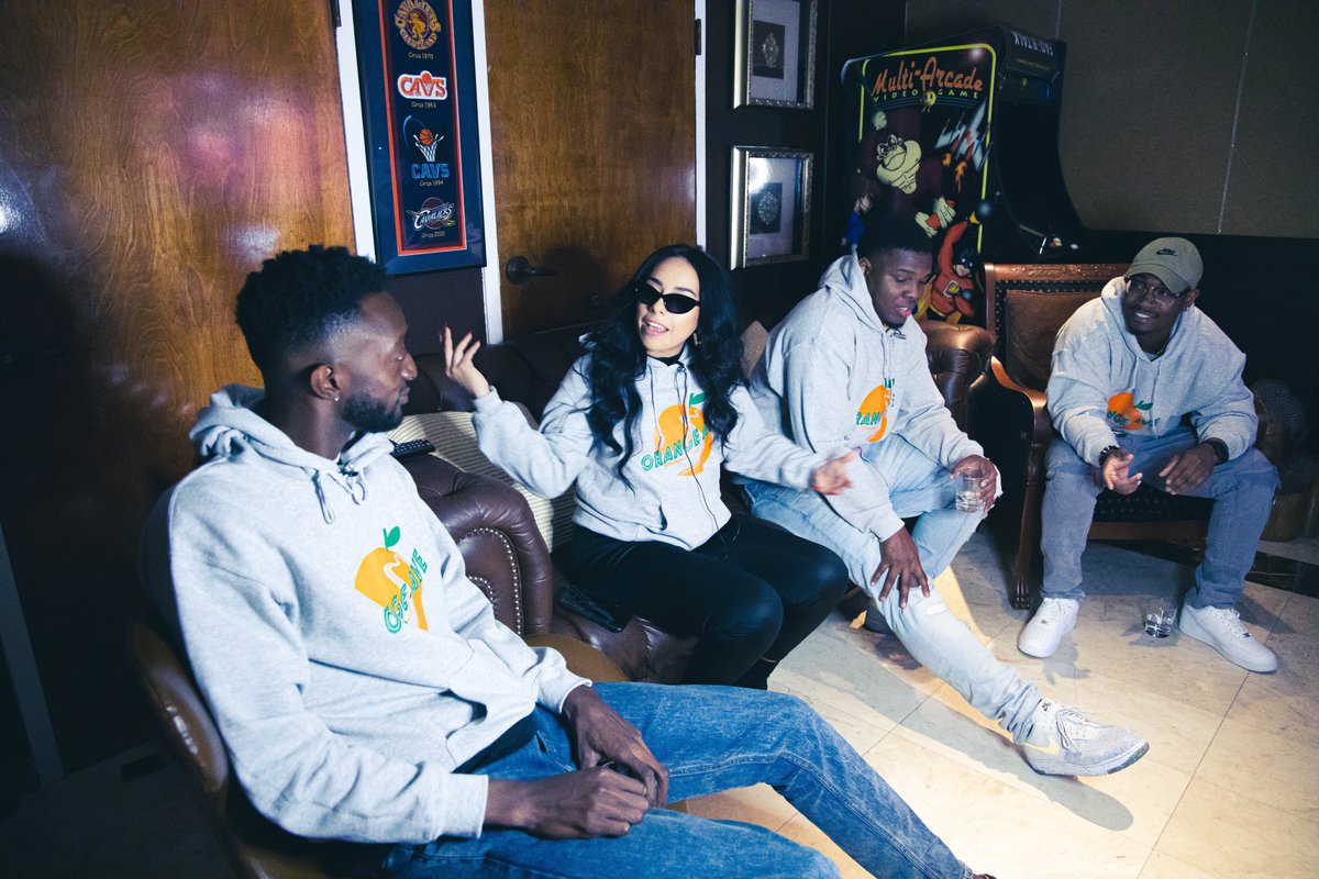 ave_orange's tweet photo. #TheOrangeAveShow 🍊

New episode on the way. Stay Tuned!!!

"The dopest show in every city" https://t.co/JQkfoFpX6X