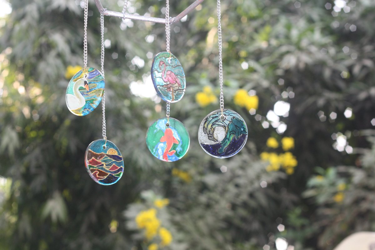 dixit_janki's tweet photo. When you love lakes... And you can't see it everyday.!
Get a glime to see it everyday dancing in your gallery ☺️
DM to order📩
#onlineshopping #vyomita #VocalForLocal #onlinegiftshop #gallerydecor #glime #giftarticle #glime #SupportSmallBusinesses #HomeDecor https://t.co/j8Zw7RvNnB
