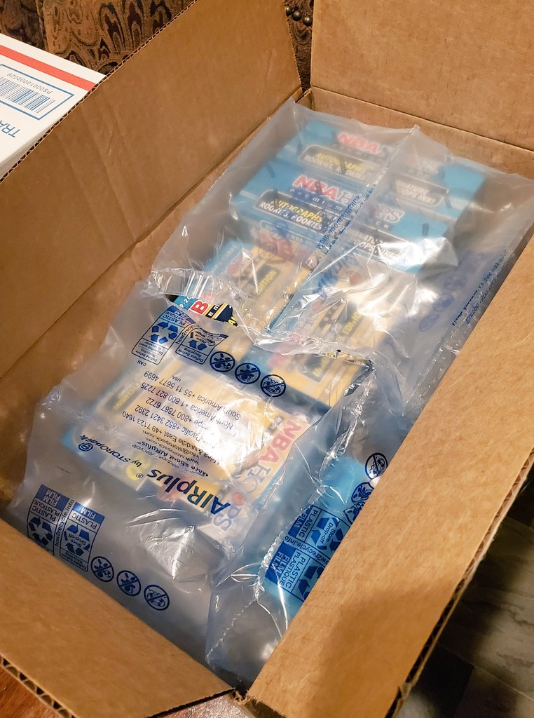 ForMySonsCards's tweet photo. Sending out our latest shipment to help keep our favorite breaker in the game @PatsPulls stay on top!! ๐๐คฏ Keep pulling that ๐ฅ my man ๐ค๐ #nbahoopspremium #megabox #blasters #hangers #sportscards #patspulls #thehobby #basketballcards #whodoyoucollect https://t.co/FhRl8lItmr
