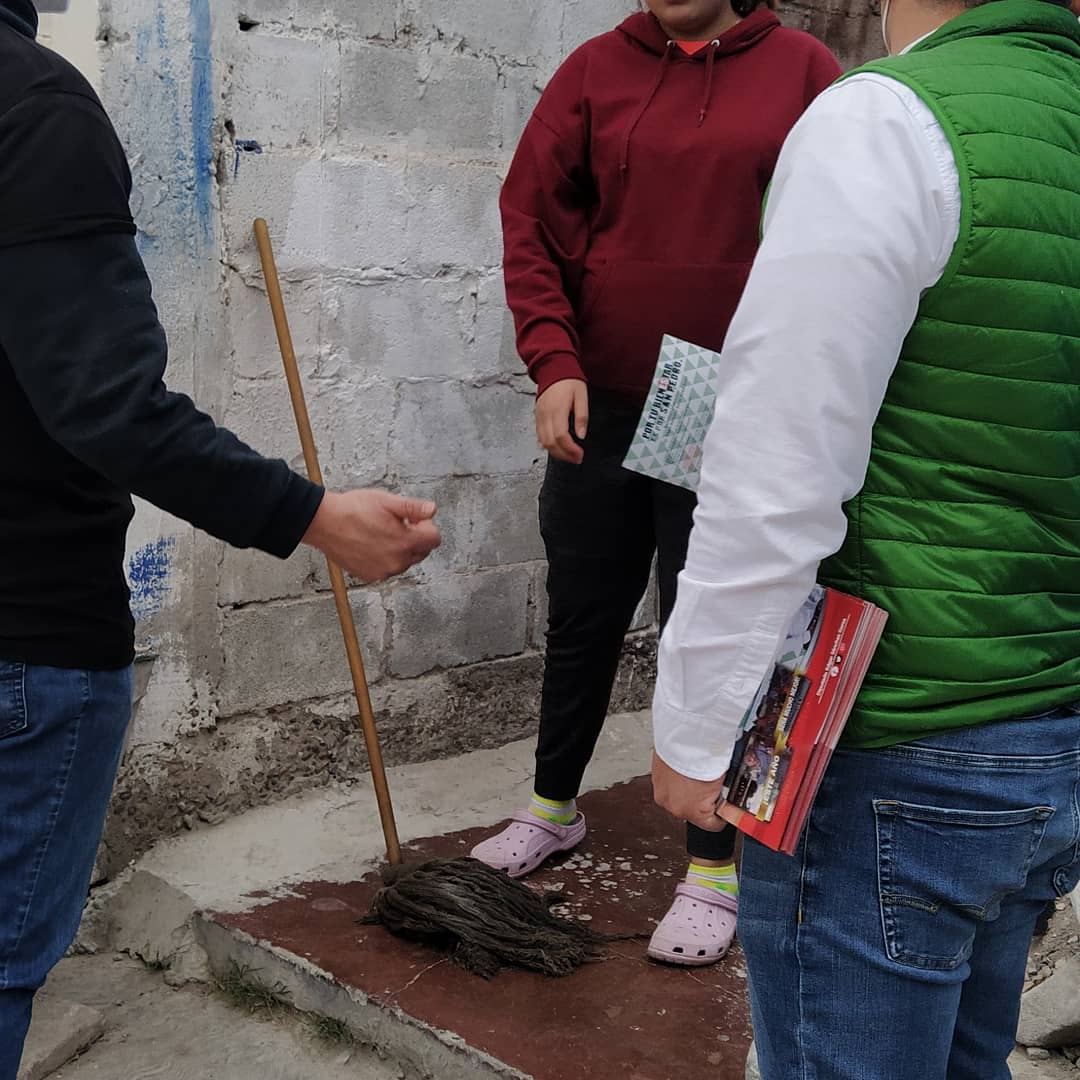 EdgarSanchezGa9's tweet photo. Buenas noche amigas y amigos sigo con mi recorrido de agradecimiento por el apoyo recibido en estos 3 años de mi gestión como Diputado, Hoy tocó visitar Barrio Saltillo, Las Rosas, El Fenix, Col. Hidalgo y Villas del Desierto.

#ESporSanPedro #TuBienestarEsNuestroDeber https://t.co/fzjvQJlqFS