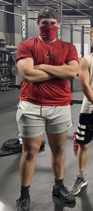BrandonJeffre20's tweet photo. 6’4, 280Ibs 2⭐️DT, DE @dlinevids1 @TPLsystems @FSCoachSchmidt @MJCFootball @gmcclurenevada https://t.co/W9RqFMn68w