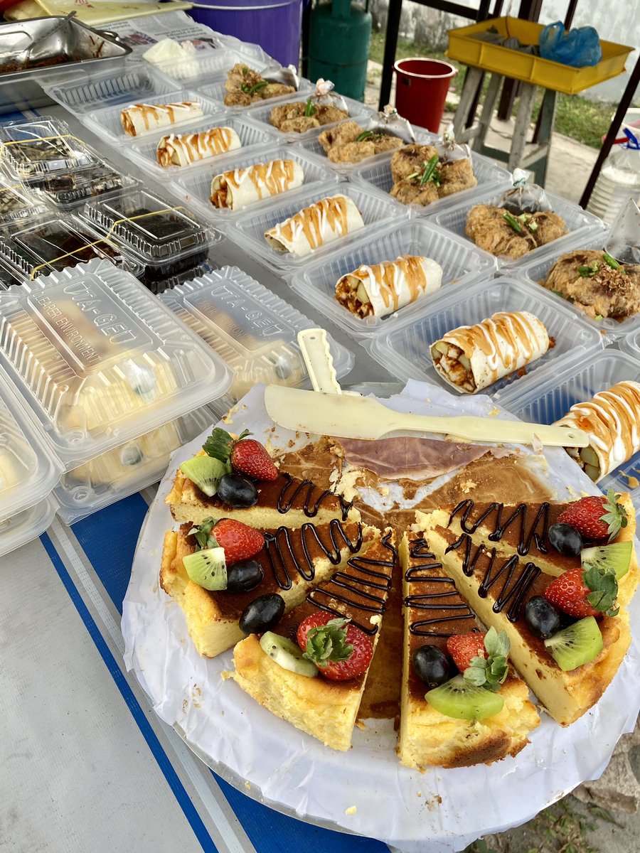 aidairadia's tweet photo. Hye warga sungai petani, kalau rasa nak makan dessert pepagi boleh singgah warung cikda okay. Lokasi Taman Sri Tanjung ,Sg Layar, SP. Start pkl 6.30pg -12.30tghhri. Mntk tlg rt rezeki cikda gaisssss. Tq in advance😘 https://t.co/PCXdH8QGI4