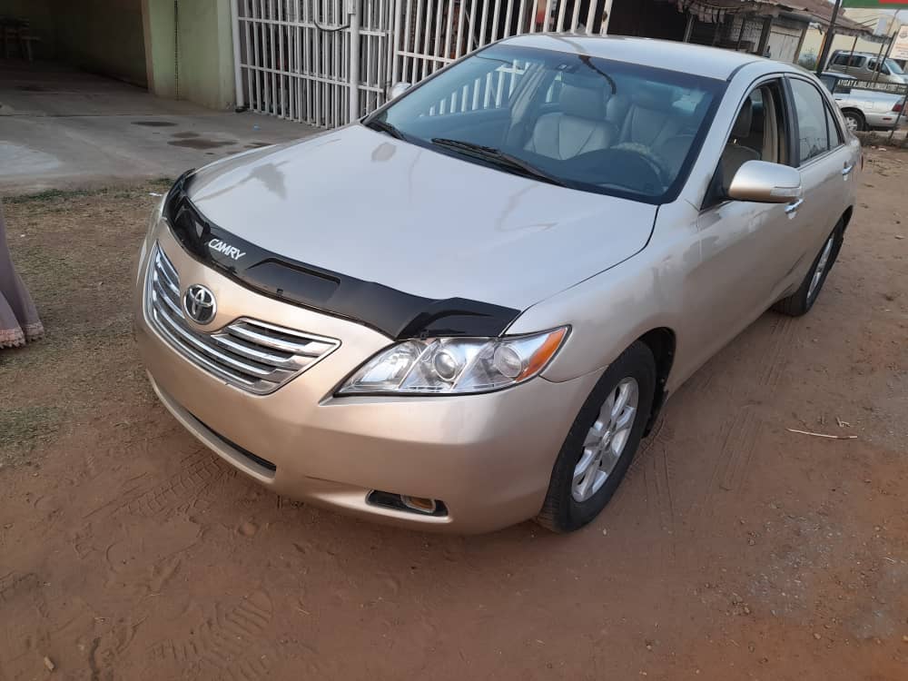 Delazor's tweet image. Registered 2008 toyota camry with clean interior and exterior, very good engine,Ac chilling reverse camera and lots more@ affordable price. DM and follow for more deals. We can deliver to your  doorsteps anywhere in the country and we are ready to Accommodate you also.
