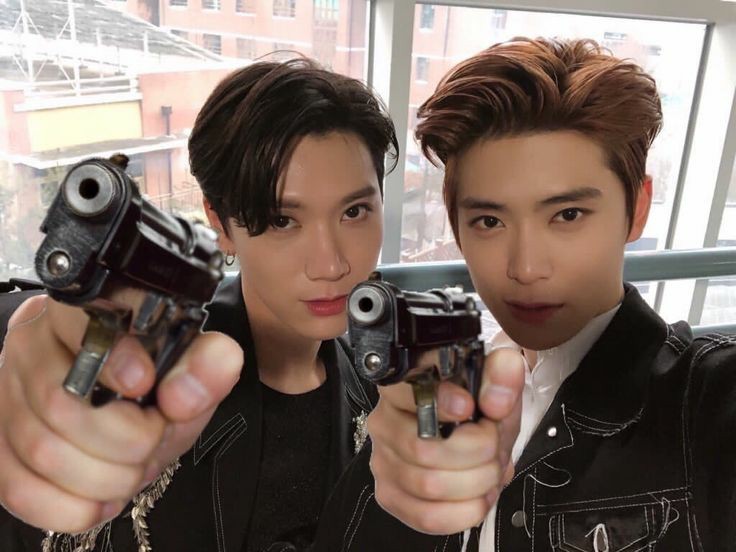 _markbae's tweet image. Alguien sabe dónde leer manhwas que no sea Webtoon? Estoy desesperada