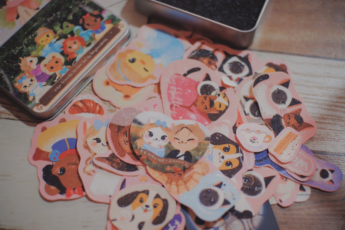 ayingch's tweet photo. Aaaahh!! They’re too adorable 🥺 my @dailylouisbella goods are here 💖 love them sm!! Thank you @sunnybazaarph for the fast transaction ❤️ #SunnyFeedbacks https://t.co/DDs6NilldT