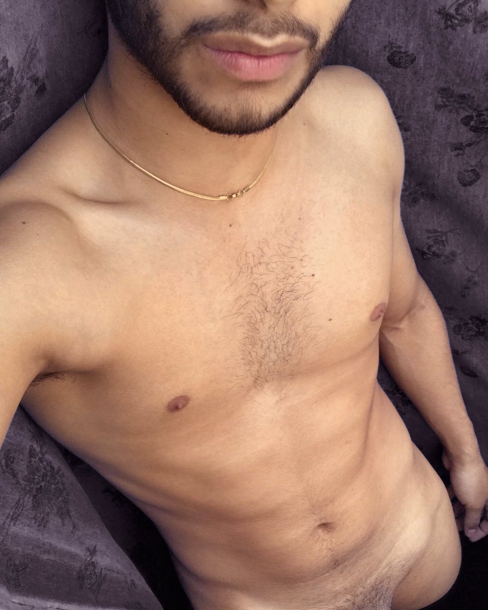 soymadus's tweet photo. Juguemos al teto, tú te agachas y yo te la meto! 🙈 https://t.co/jTvx8eDkmE