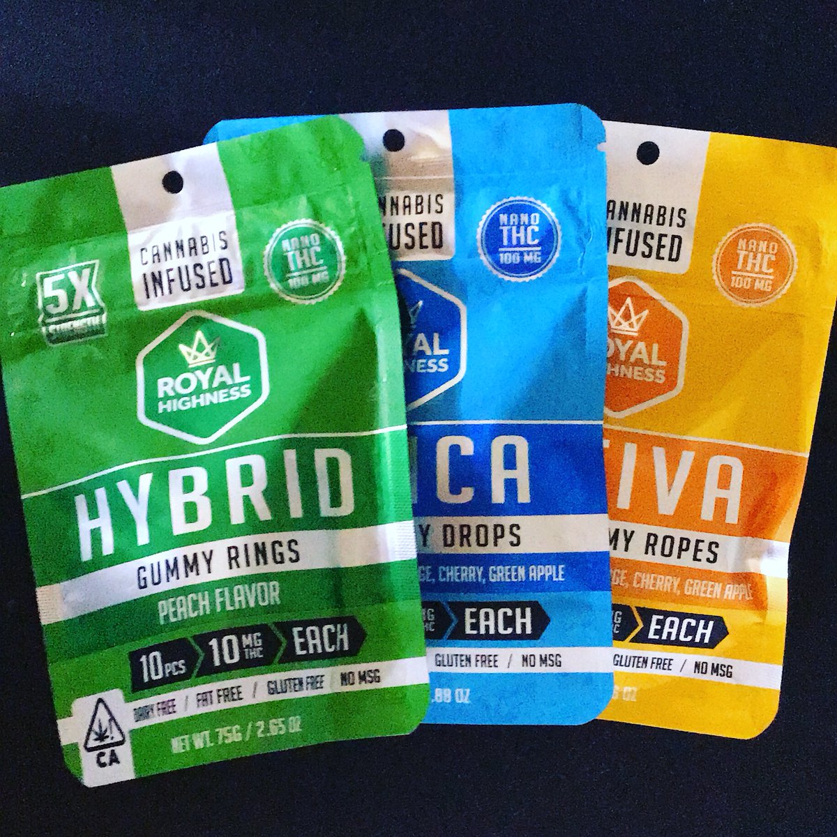 RemediesBloomin's tweet photo. Royal Highness edibles come strain specific, indica, Sativa , and hybrid. They each come with 100 mg of thc! #bloomington #edibles https://t.co/FZHVdgtSLW